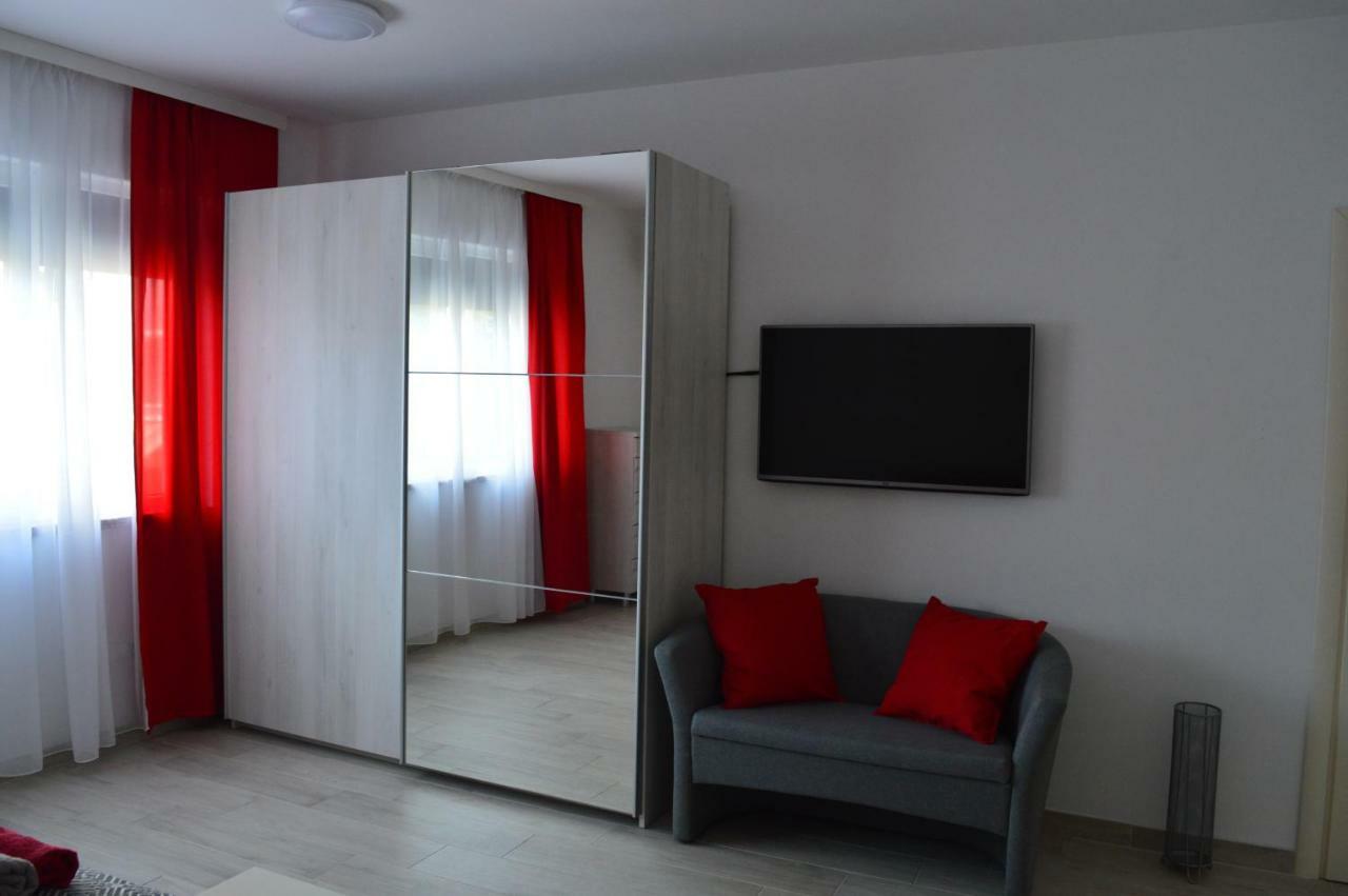 Margherita'S Room Ровинь Экстерьер фото