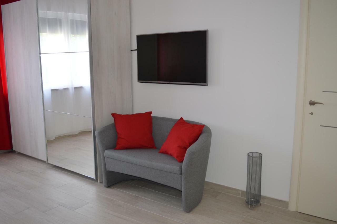 Margherita'S Room Ровинь Экстерьер фото