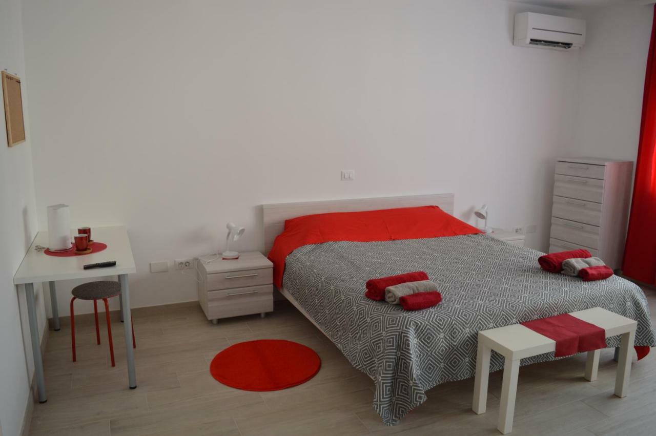Margherita'S Room Ровинь Экстерьер фото