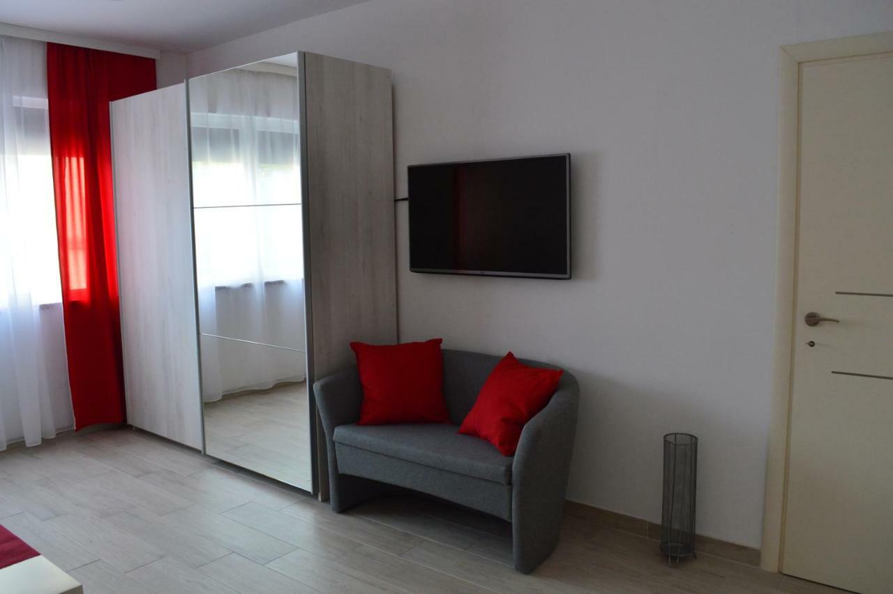 Margherita'S Room Ровинь Экстерьер фото